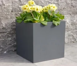 Eastwest Fiberglas-Pflanzkübel, quadratisch